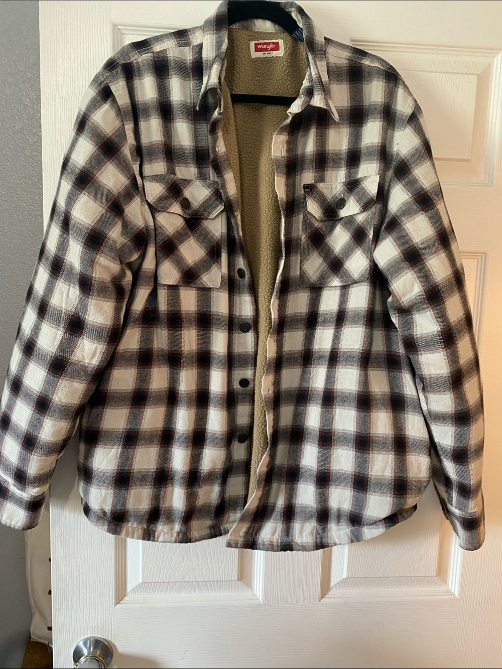 Wrangler White and Black Plaid Sherpa-Lined Shirt Jacket
